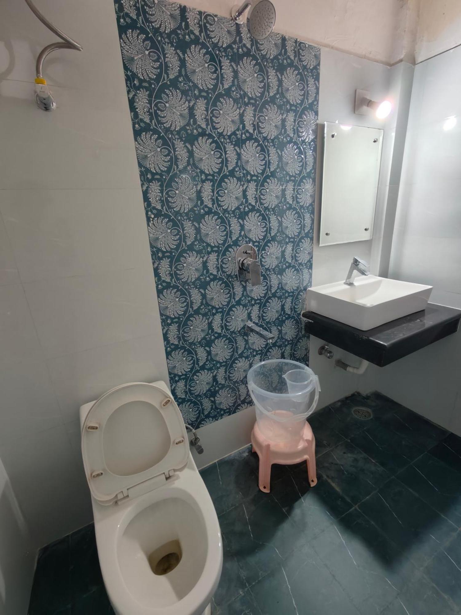 Aashirwad Hotel Katra  Eksteriør billede